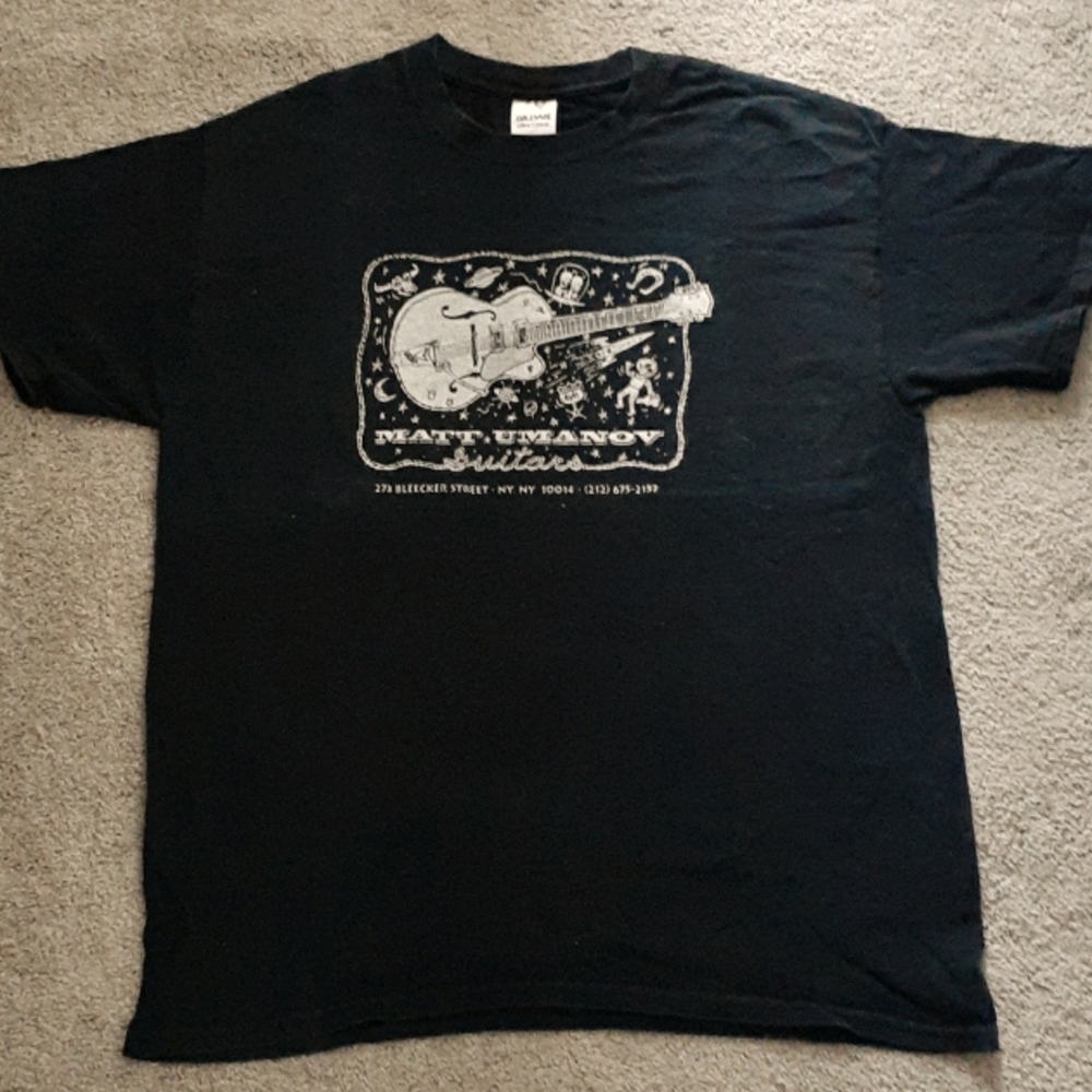 Men's black guitar tshirt